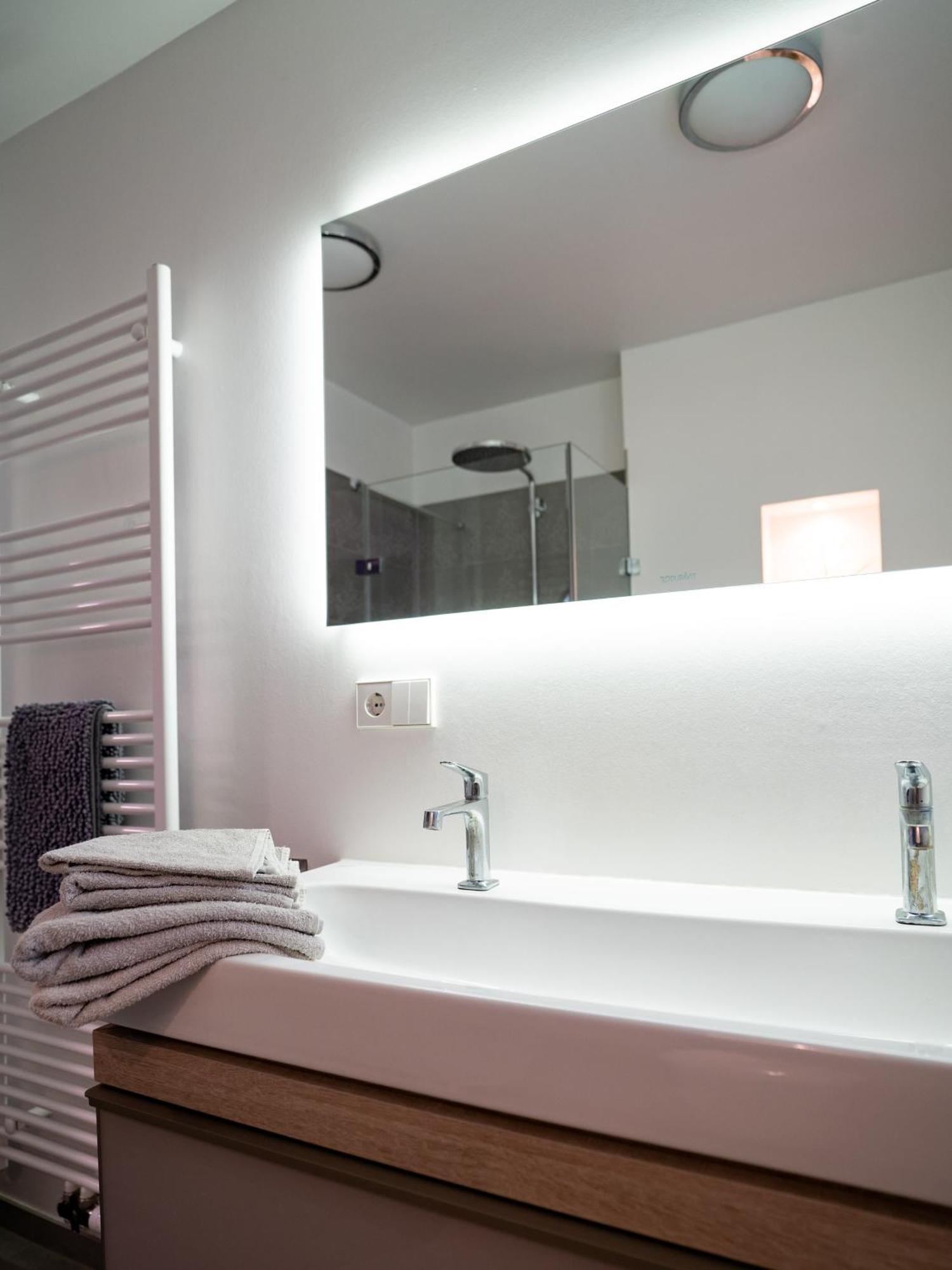 Schönes Loft Mit Whirlpool In Lage