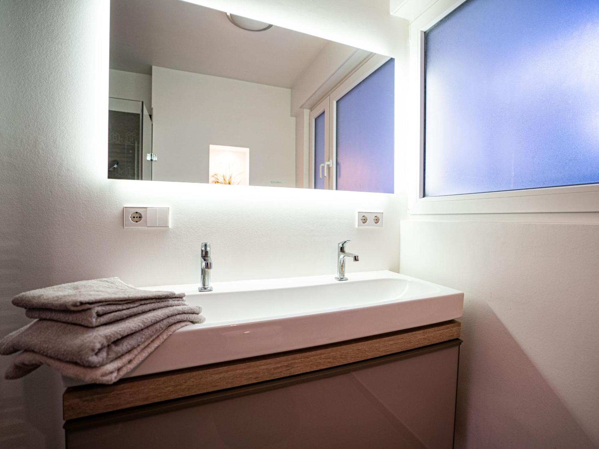 Whirlpool - Zentral - Designloft Mit Xxl Terrasse Apartment *