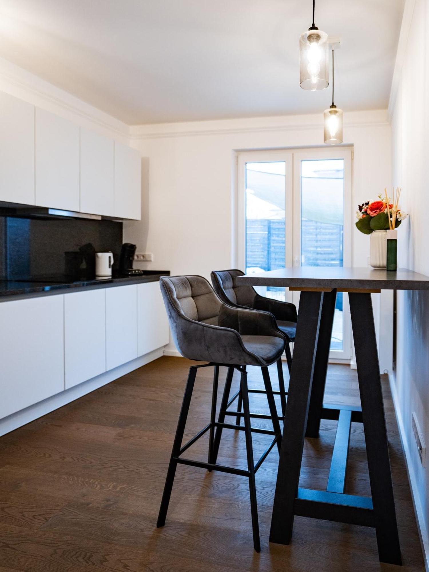 Whirlpool - Zentral - Designloft Mit Xxl Terrasse *